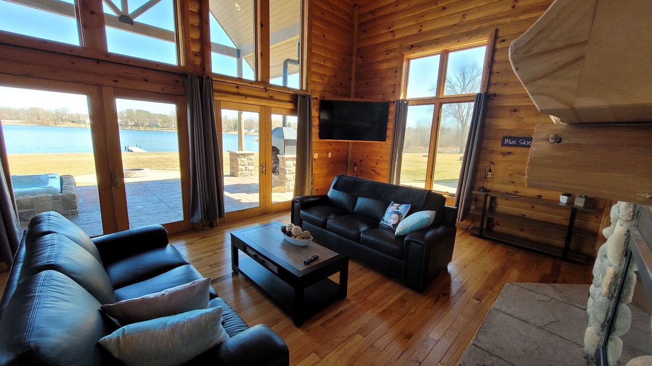 Photo of Livingroom in Howell