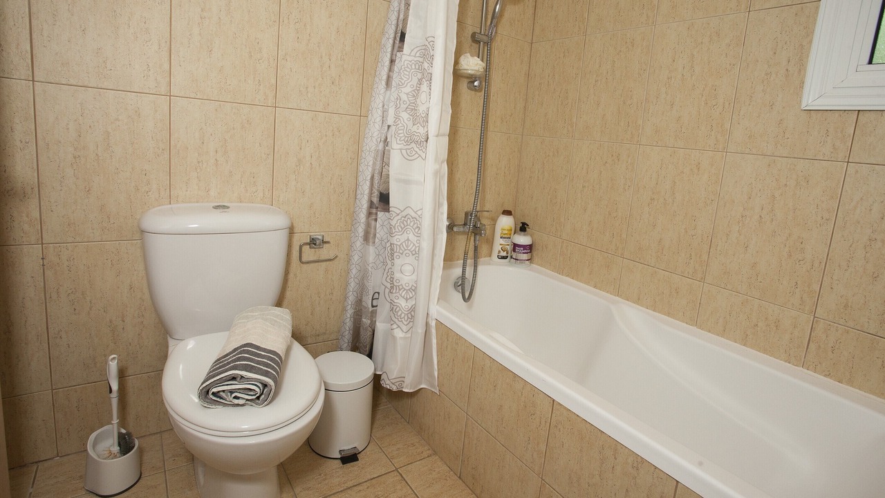Photo of Bathroom in Pernera