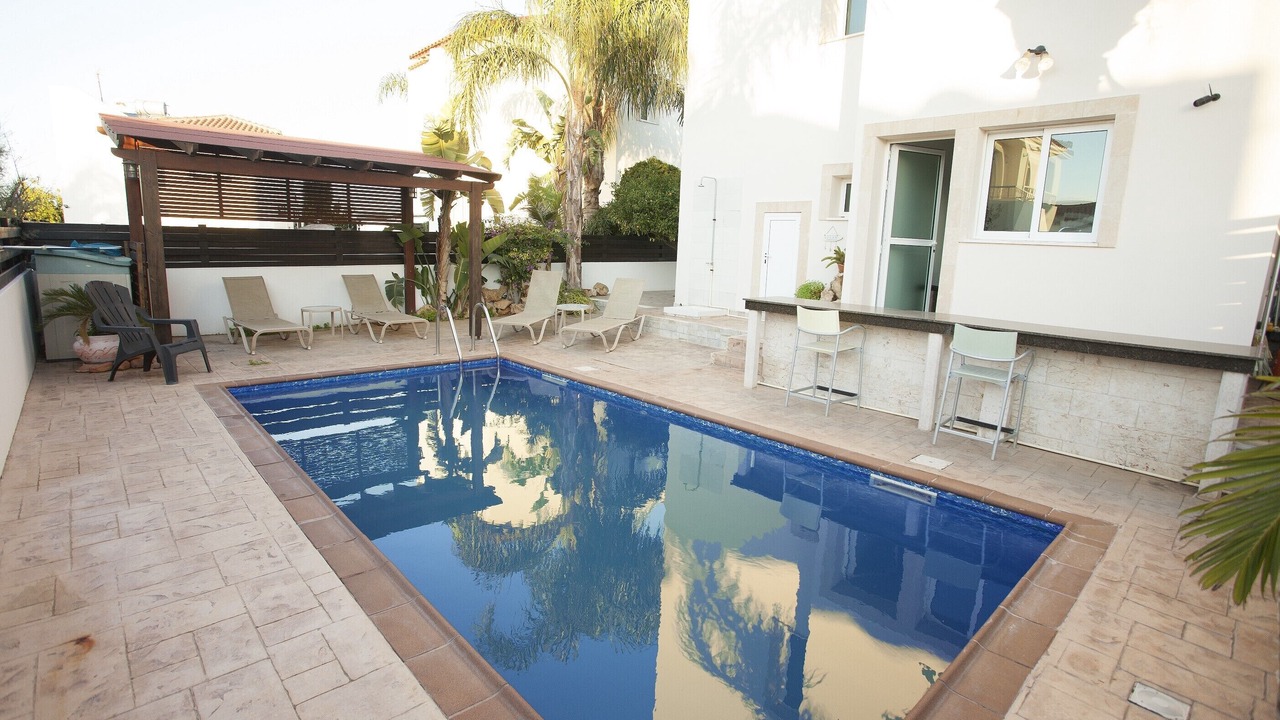 Photo of Outdoor in Pernera