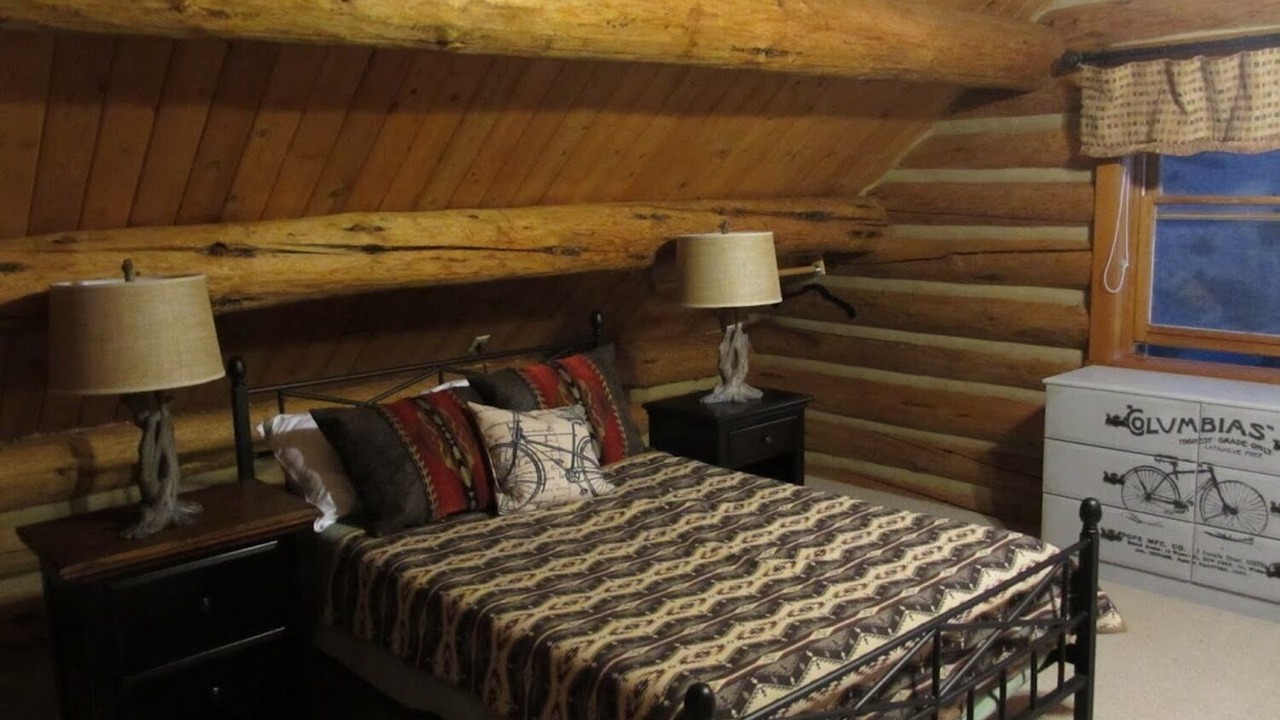 Photo of Bedroom in Shining Mountains
