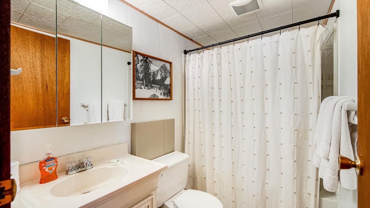 Photo of Bathroom in Hyak