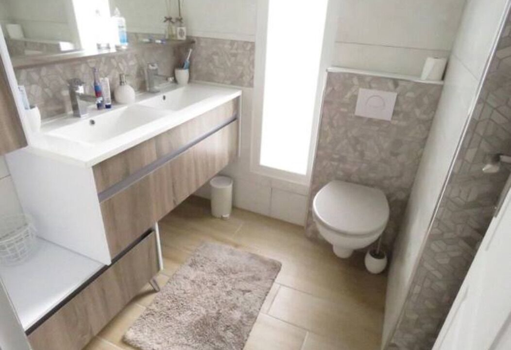 Photo of Bathroom in Sete