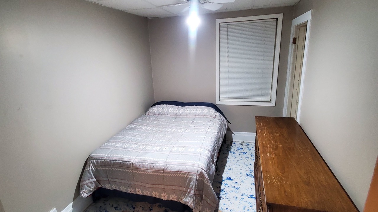Photo of Bedroom in Painesdale