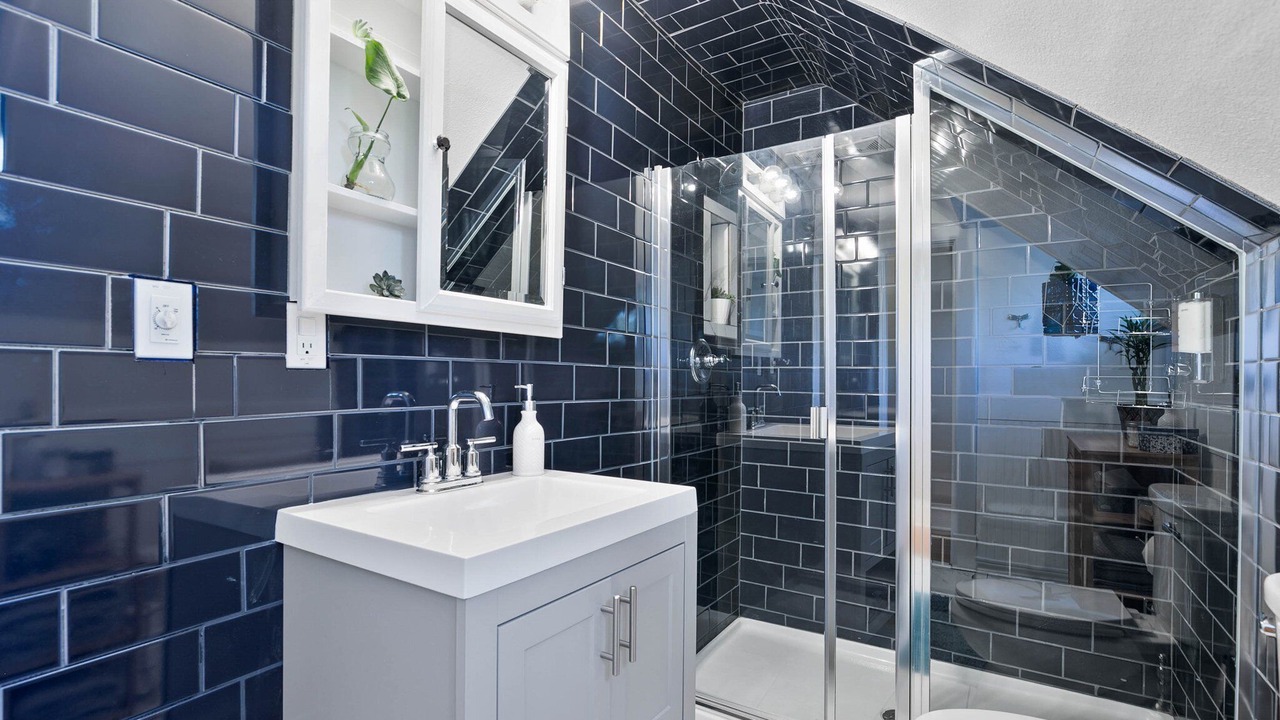 Photo of Bathroom in Logan