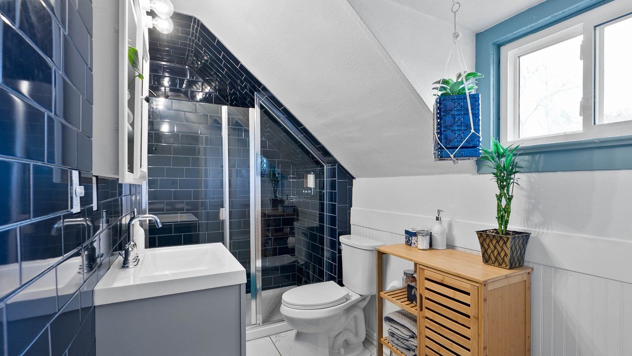 Photo of Bathroom in Logan