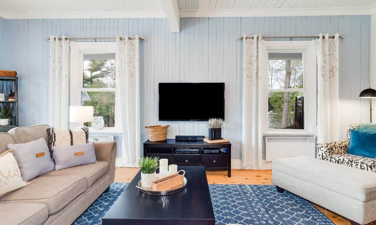 Photo of Livingroom in Aylmer