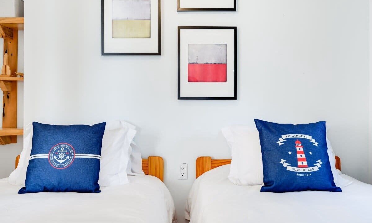 Photo of Bedroom in Aylmer