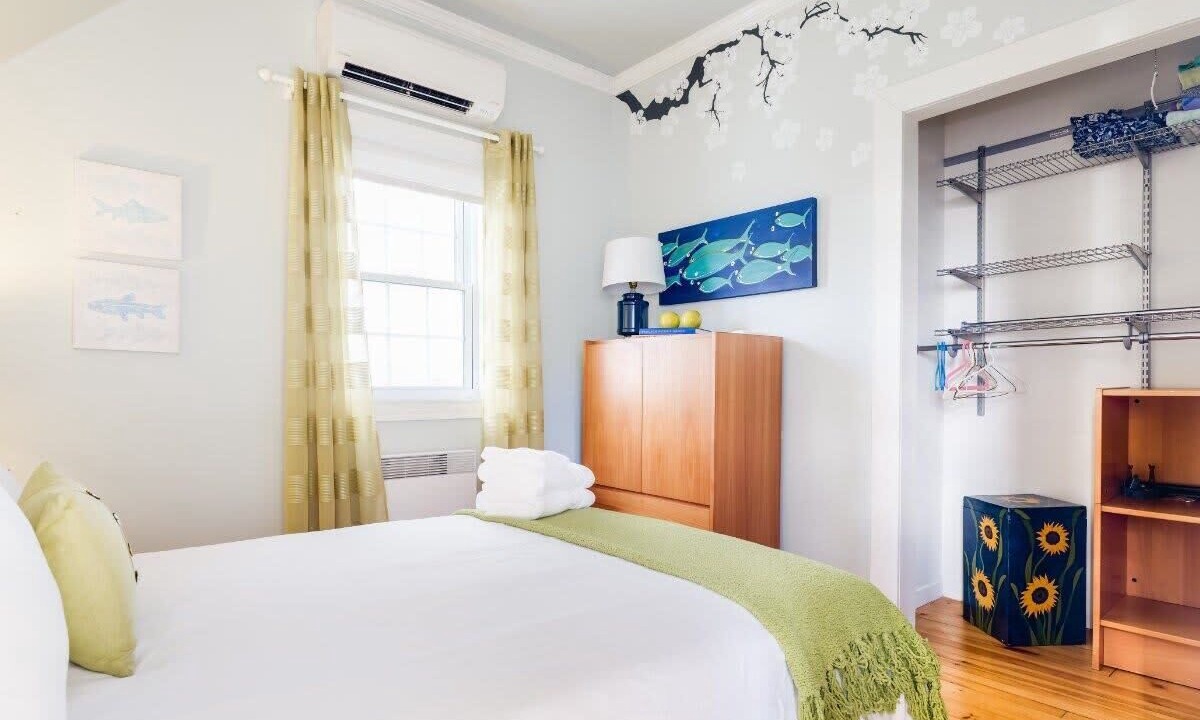 Photo of Bedroom in Aylmer