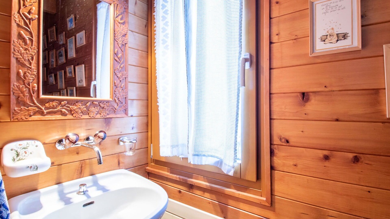 Photo of Bathroom in Champoussin