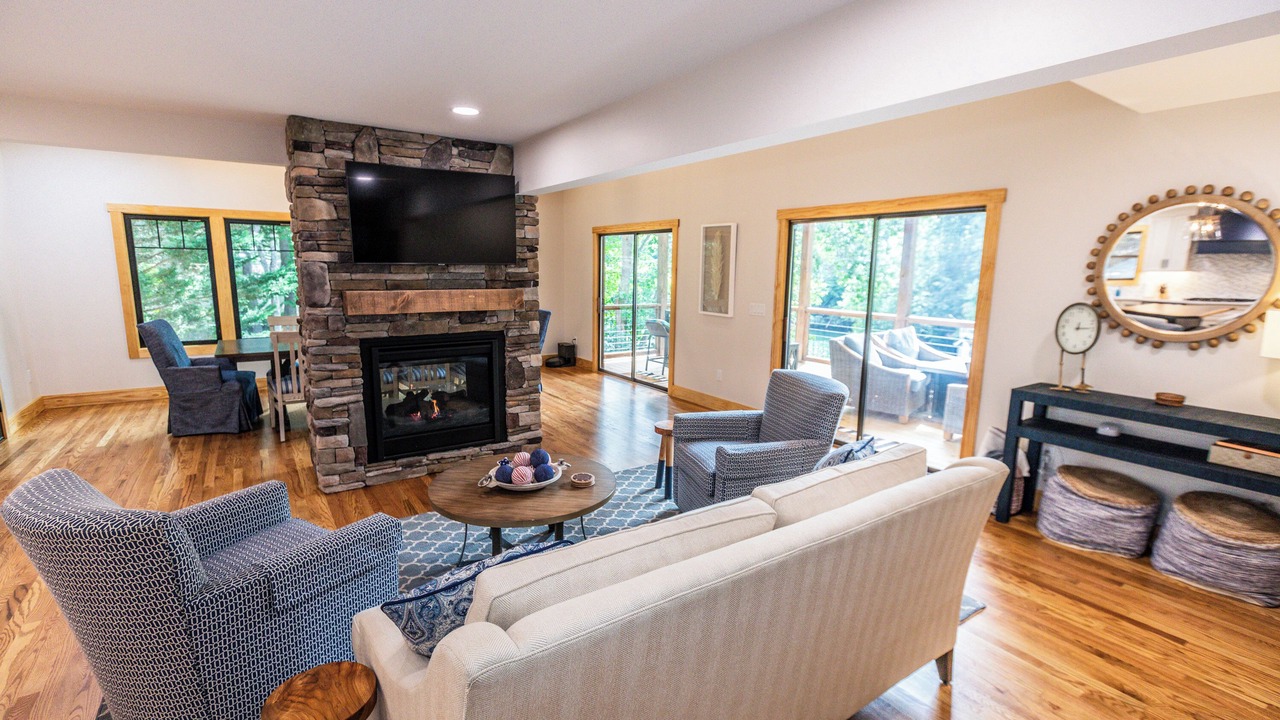 Photo of Livingroom in Lake Lure