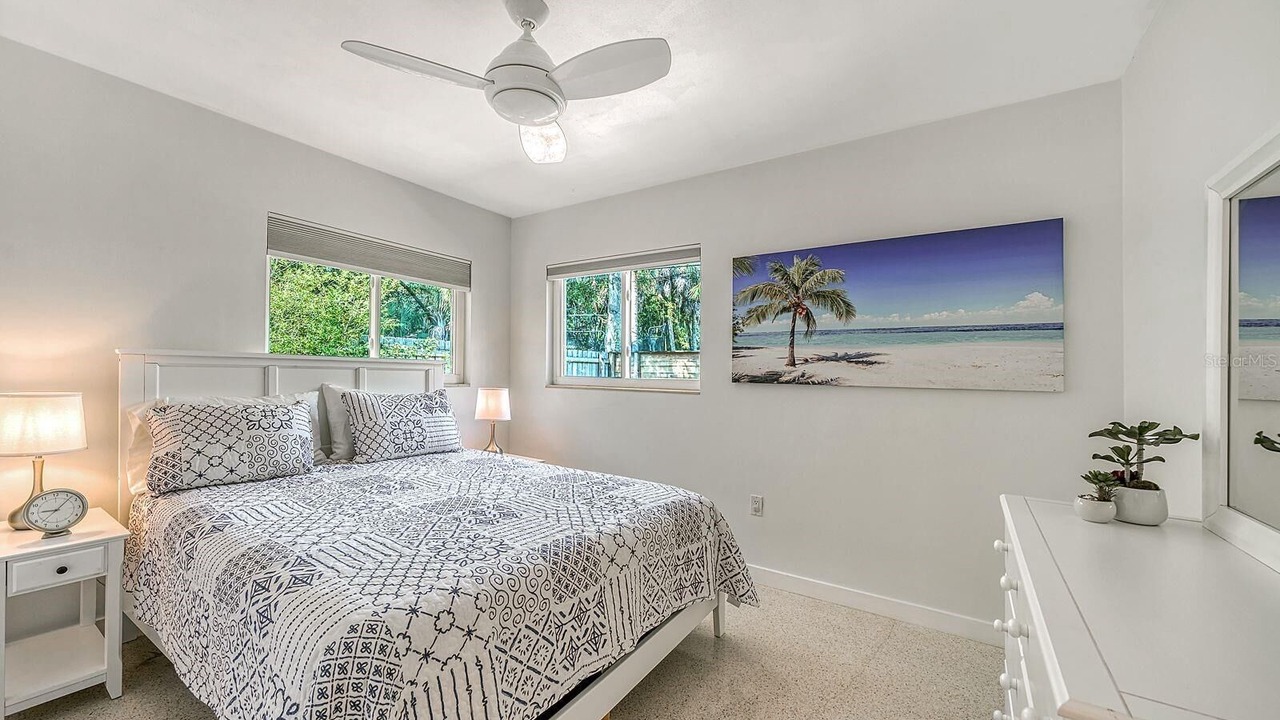 Photo of Bedroom in Indian Beach Sapphire Shores