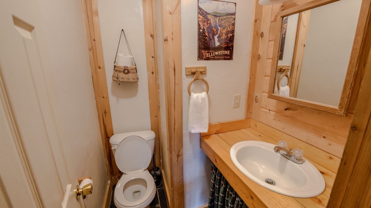 Photo of Bathroom in Lazy Acres