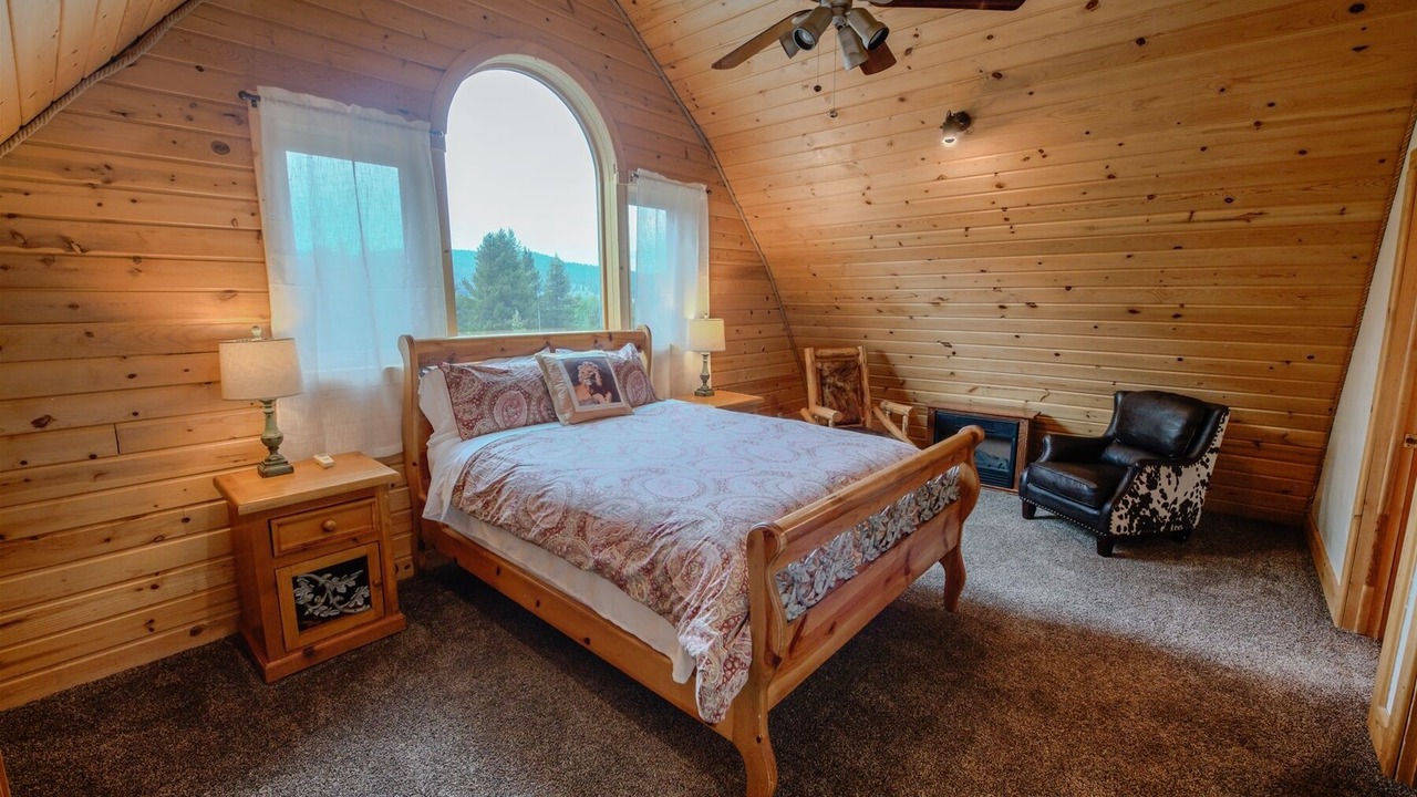 Photo of Bedroom in Lazy Acres