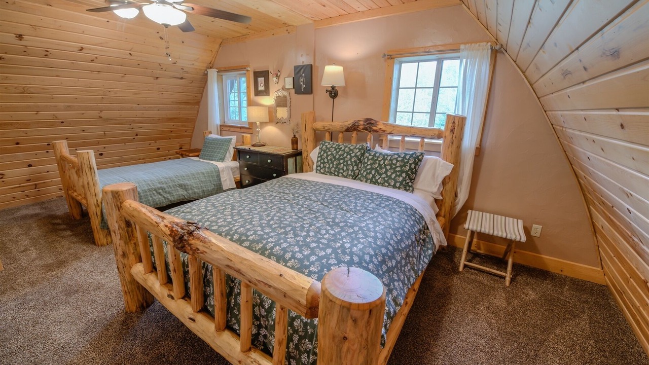 Photo of Bedroom in Lazy Acres