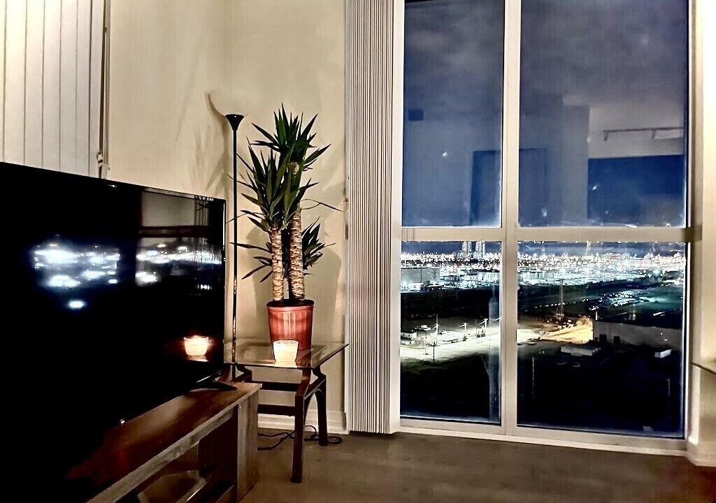 Photo of Livingroom in Islington - City Centre West