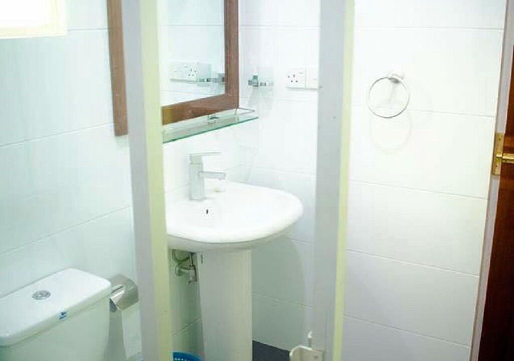 Photo of Bathroom in Yodakandiya