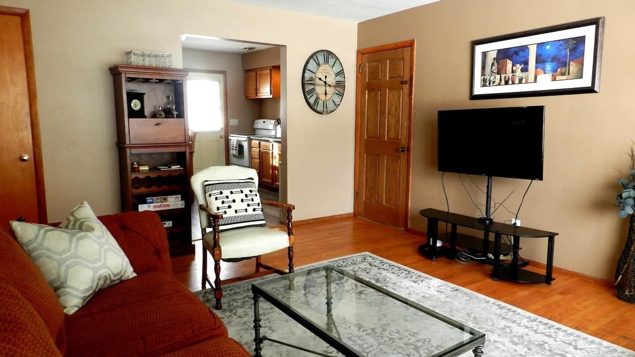 Photo of Livingroom in Monona