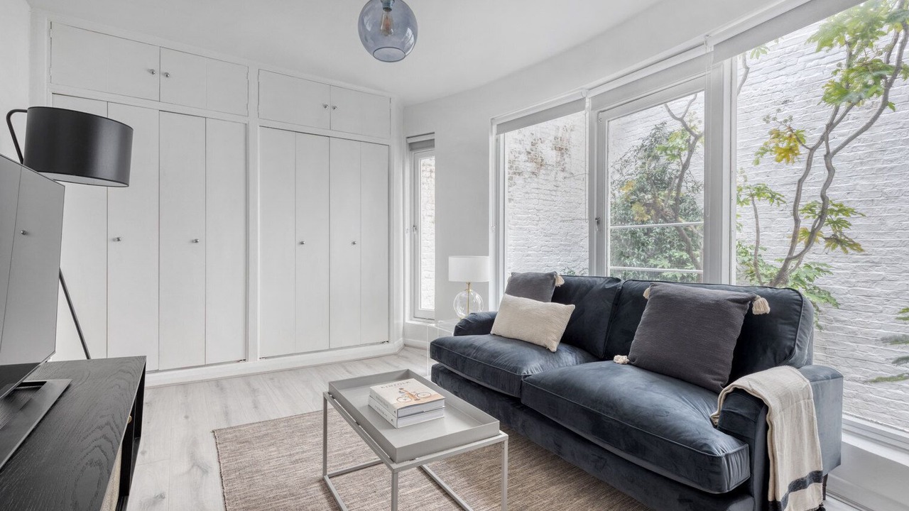 Photo of Livingroom in Bayswater