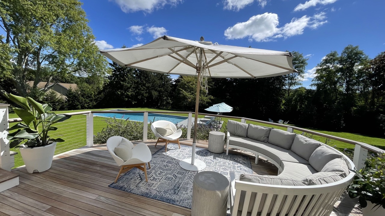 Photo of Patio Balcony in Shinnecock Hills
