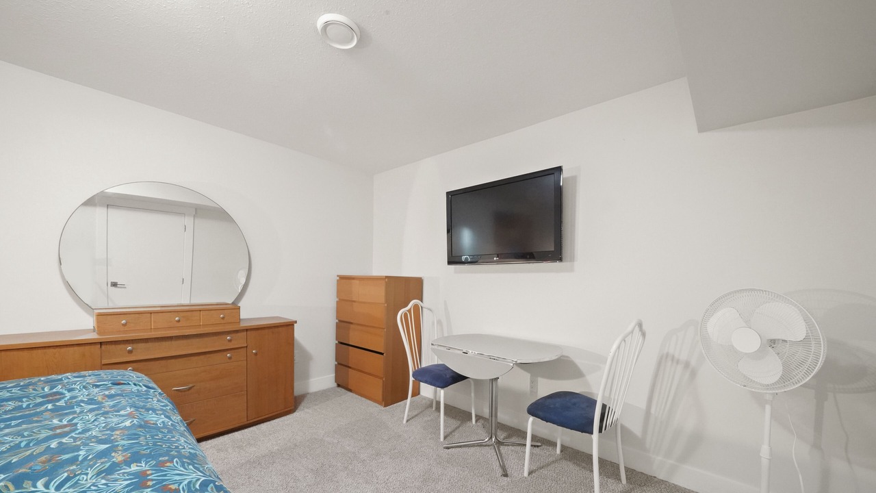 Photo of Bedroom in Cloverdale