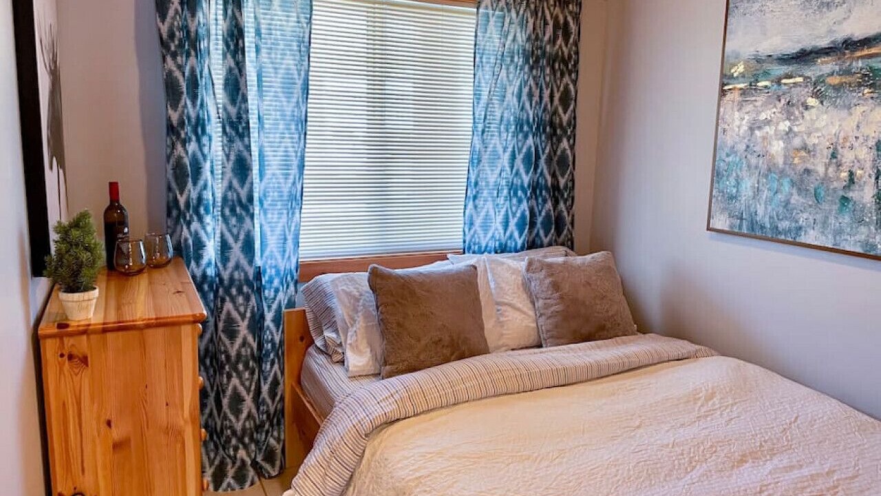 Photo of Bedroom in Okanagan-Similkameen