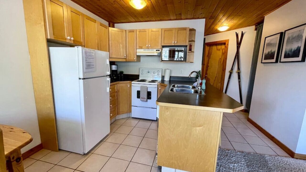 Photo of Kitchen in Okanagan-Similkameen