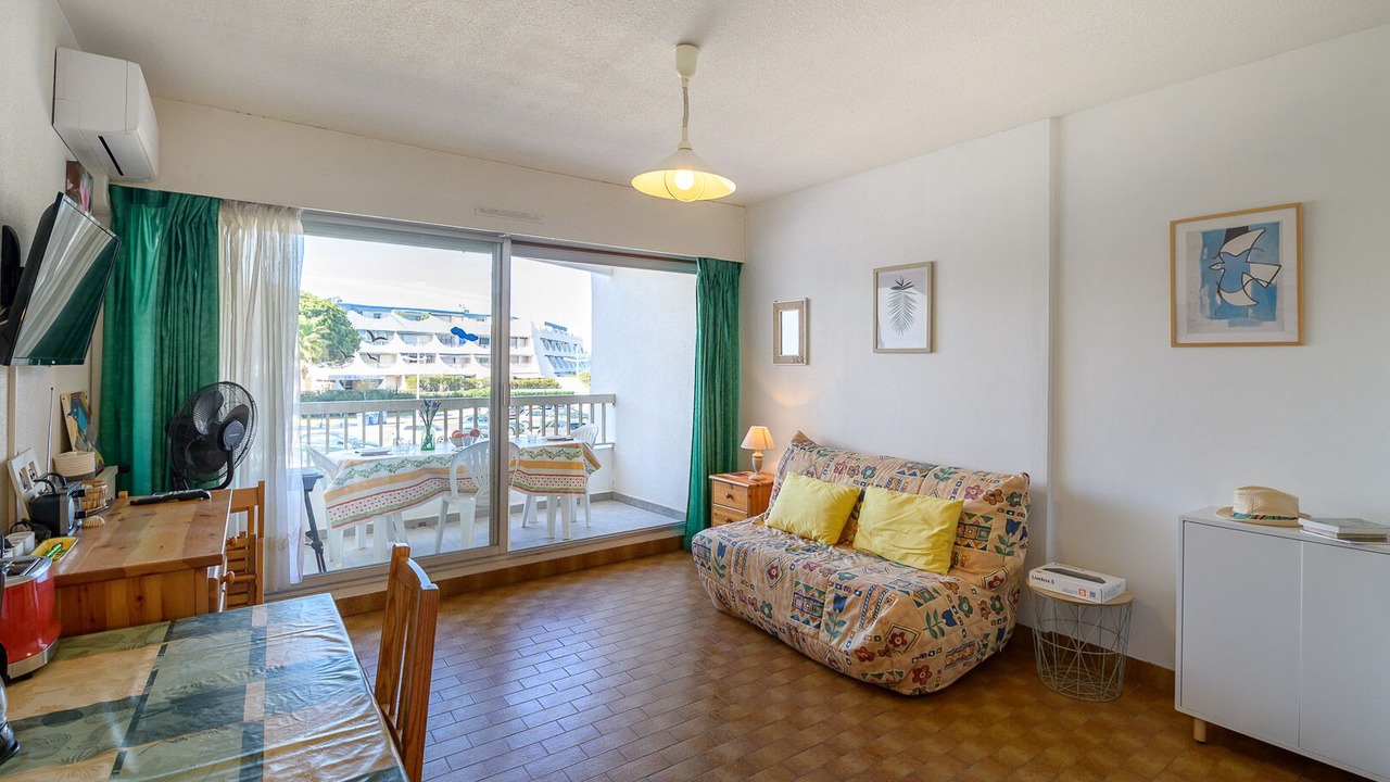 Photo of Livingroom in Le Grau-Du-Roi