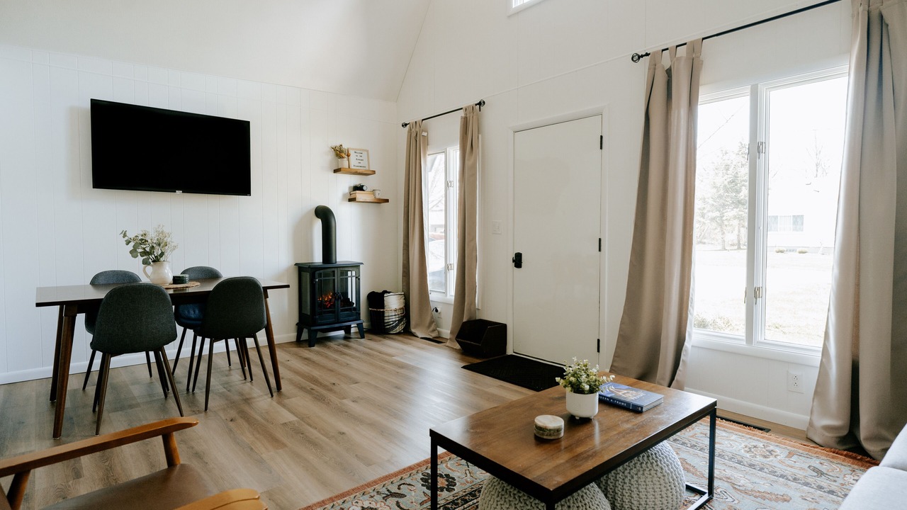 Photo of Bedroom in Essexville