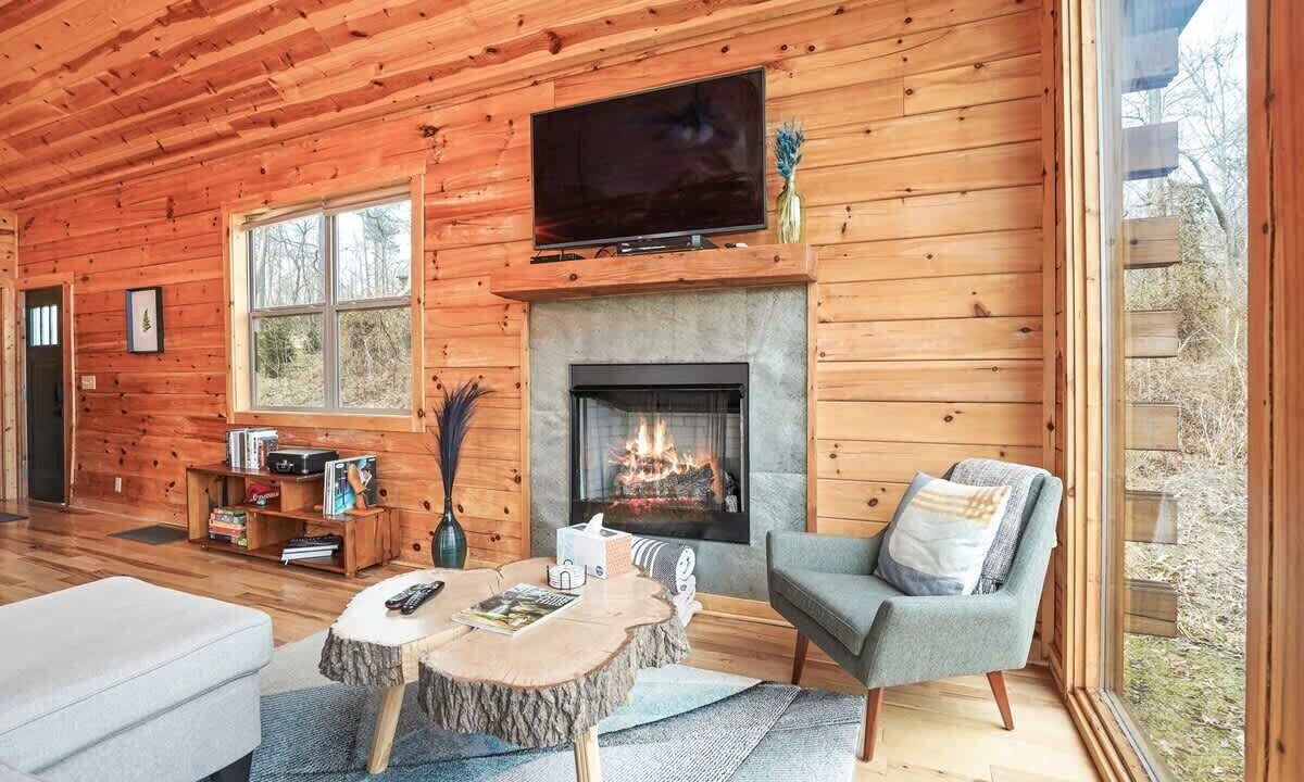 Photo of Livingroom in McArthur