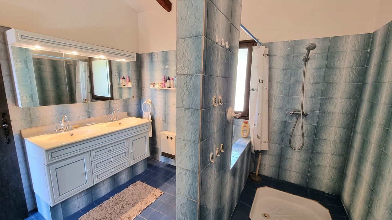 Photo of Bathroom in Pignans
