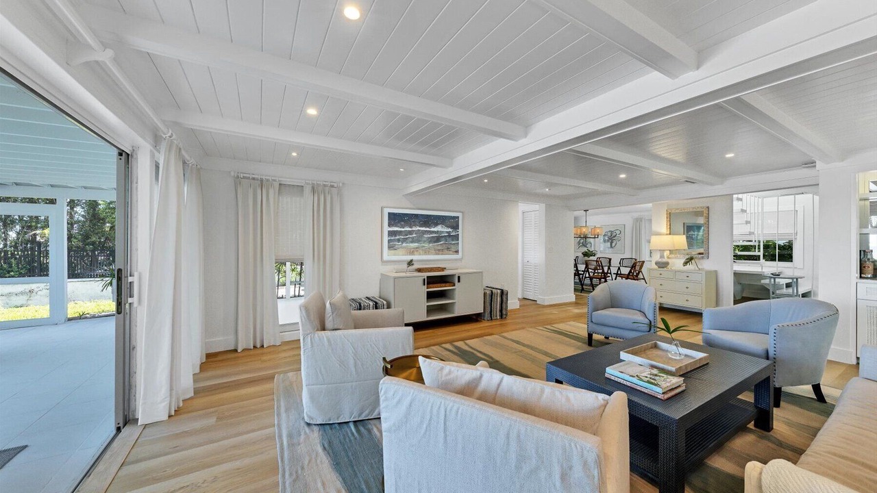 Photo of Livingroom in Cherokee Park