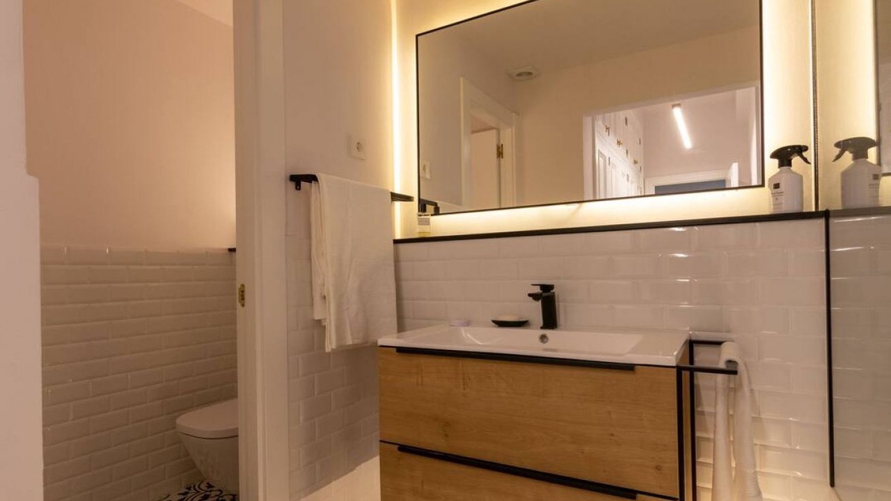 Photo of Bathroom in Bilbao City Centre