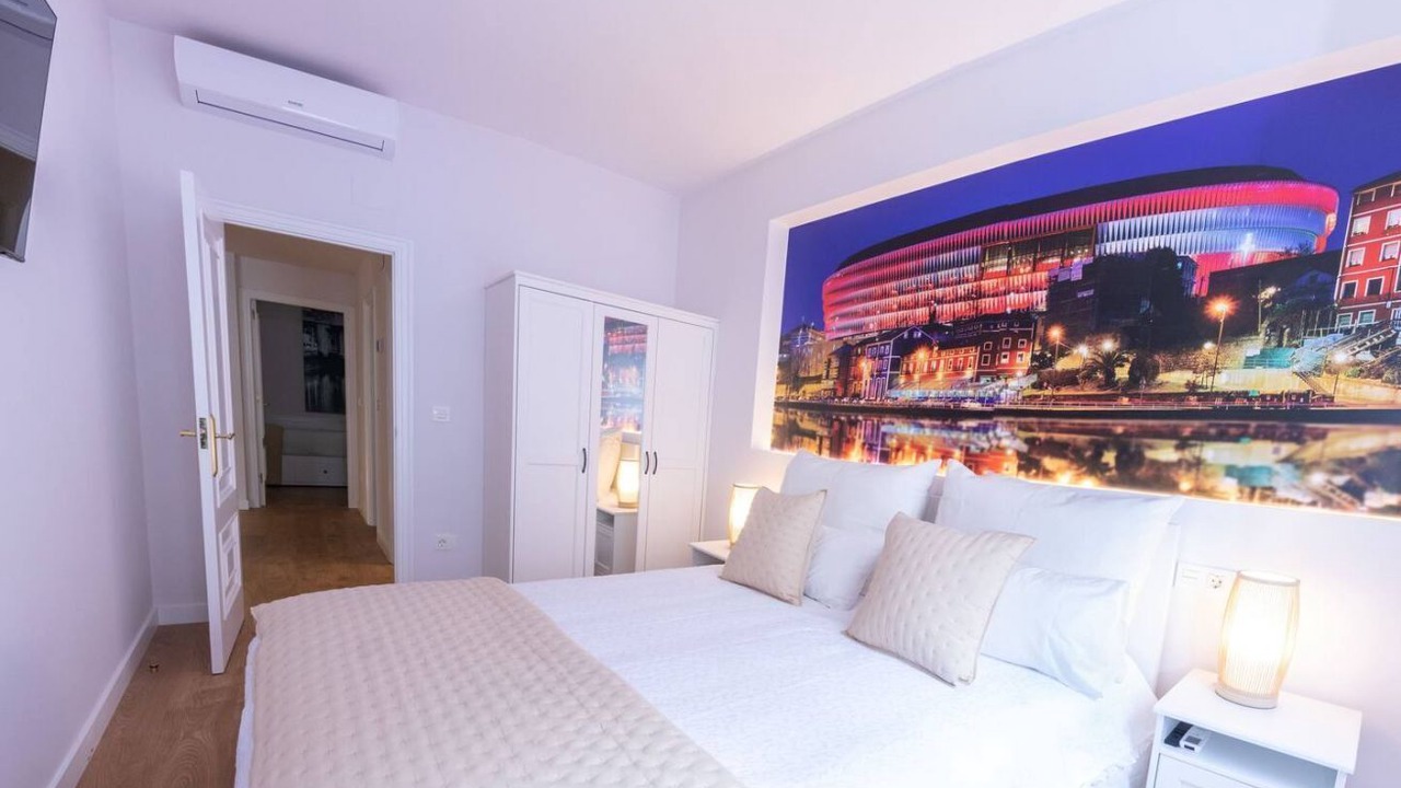 Photo of Bedroom in Bilbao City Centre