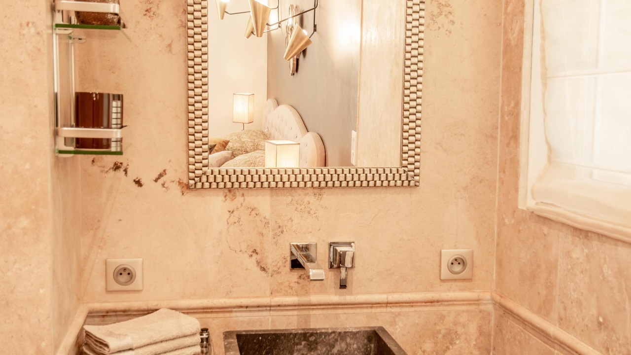 Photo of Bathroom in Entrecasteaux