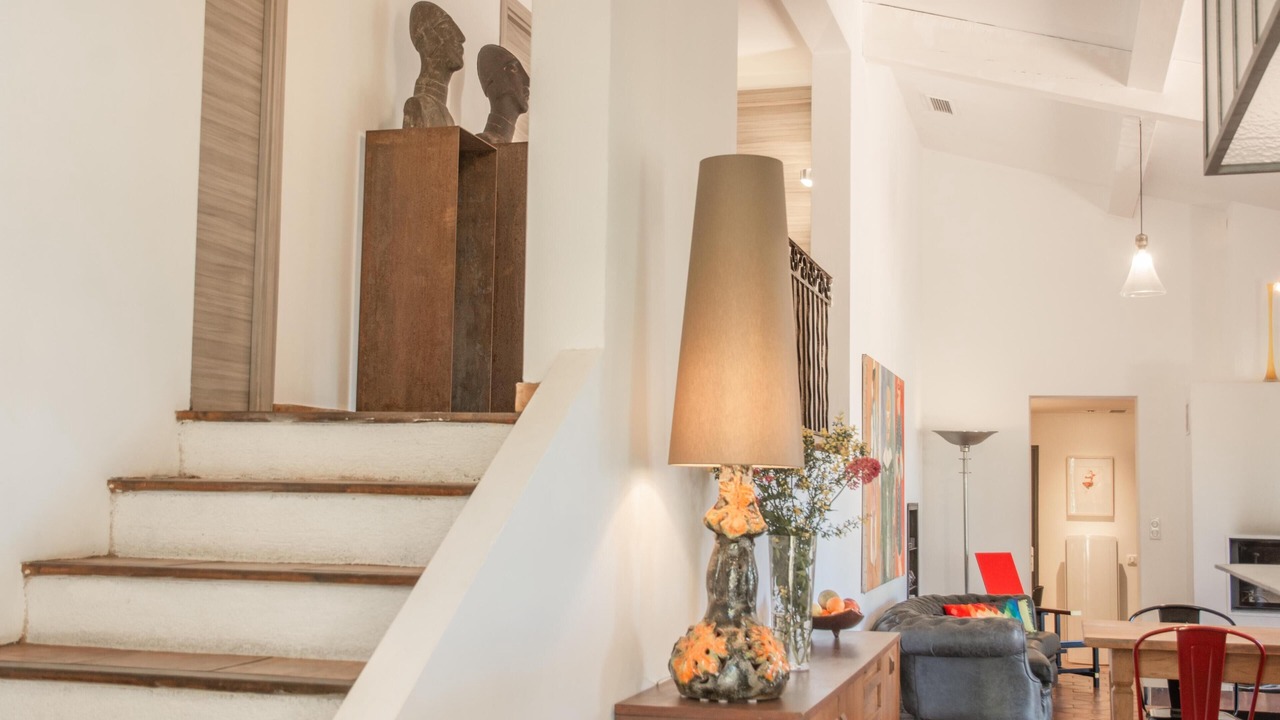 Photo of Livingroom in Entrecasteaux