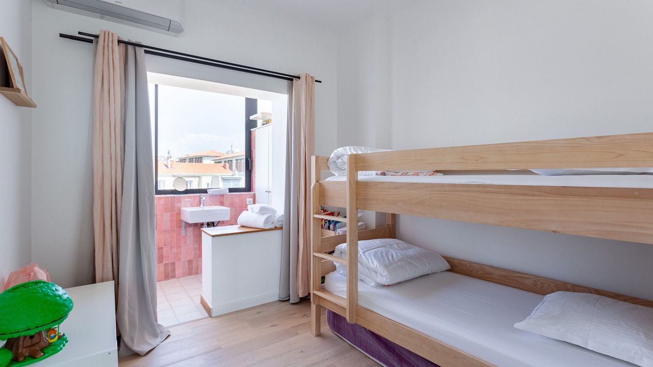 Photo of Bedroom in Endoume