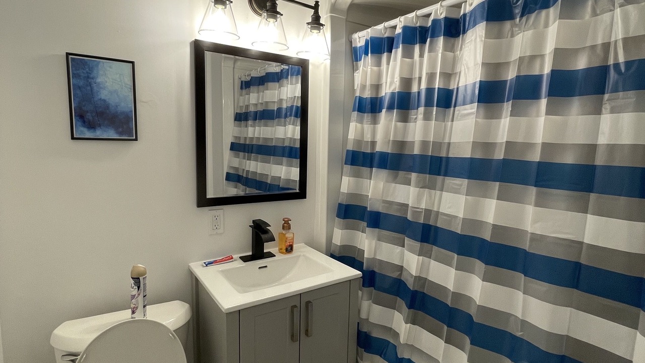 Photo of Bathroom in Port Burwell