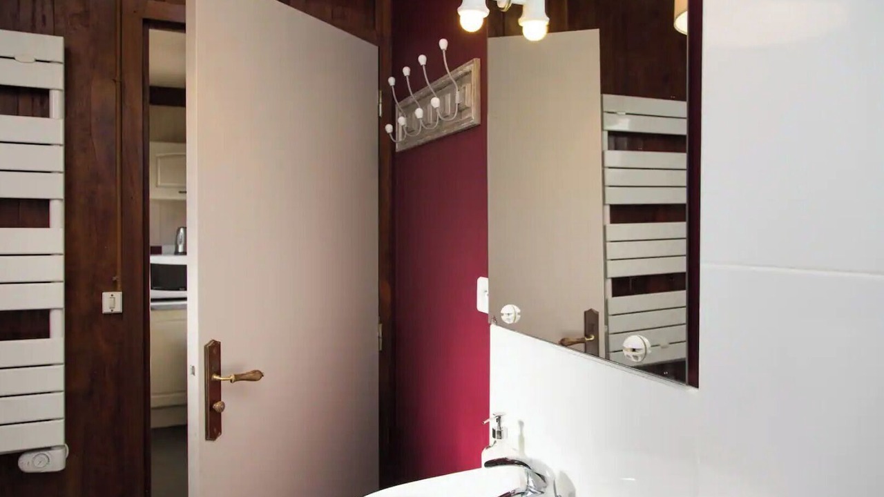 Photo of Bathroom in Saint-Martin-le-Beau