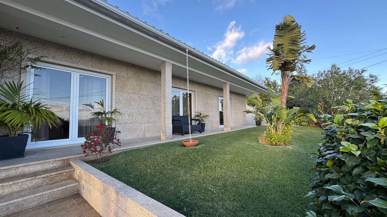Photo of Outdoor in Portela