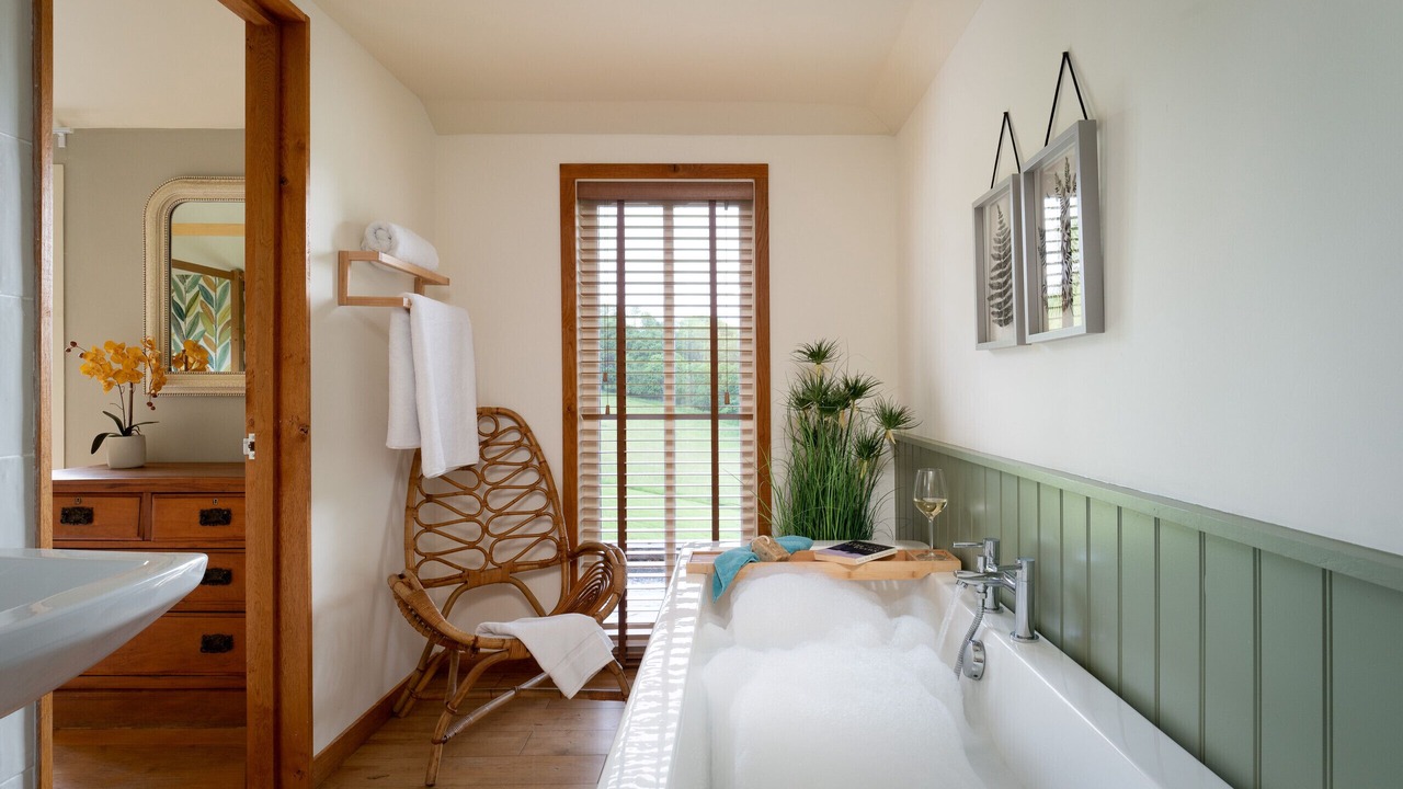 Photo of Bathroom in Heligan