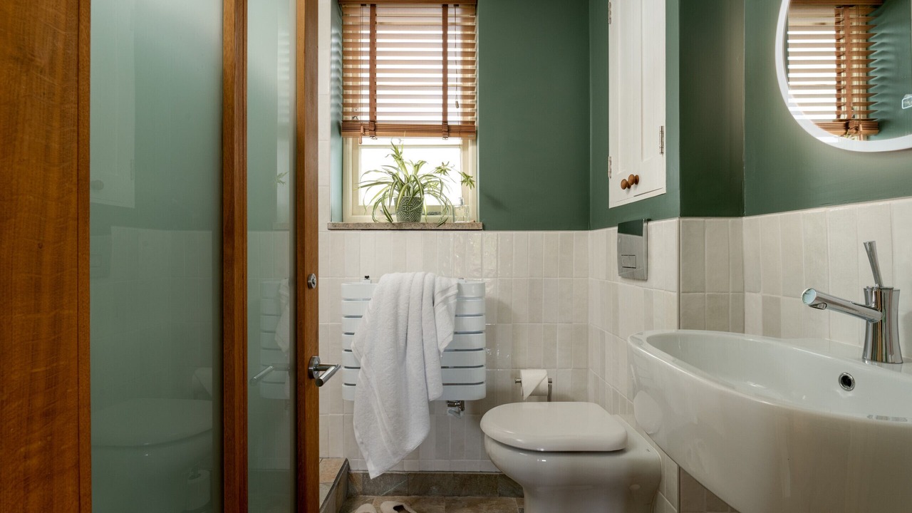 Photo of Bathroom in Heligan