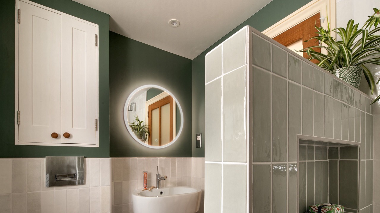 Photo of Bathroom in Heligan