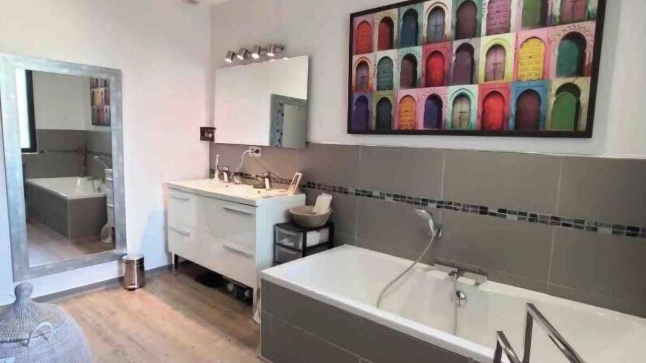 Photo of Bathroom in Gradignan
