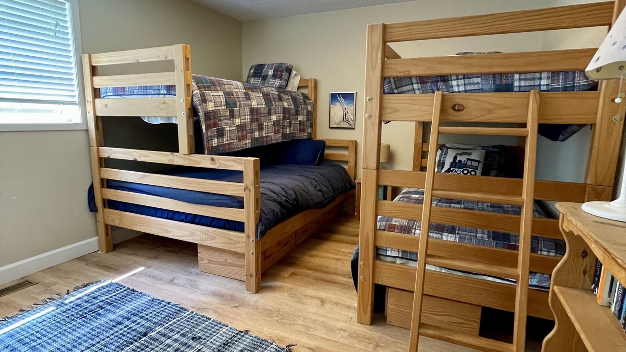 Photo of Bedroom in Muskoka Lakes