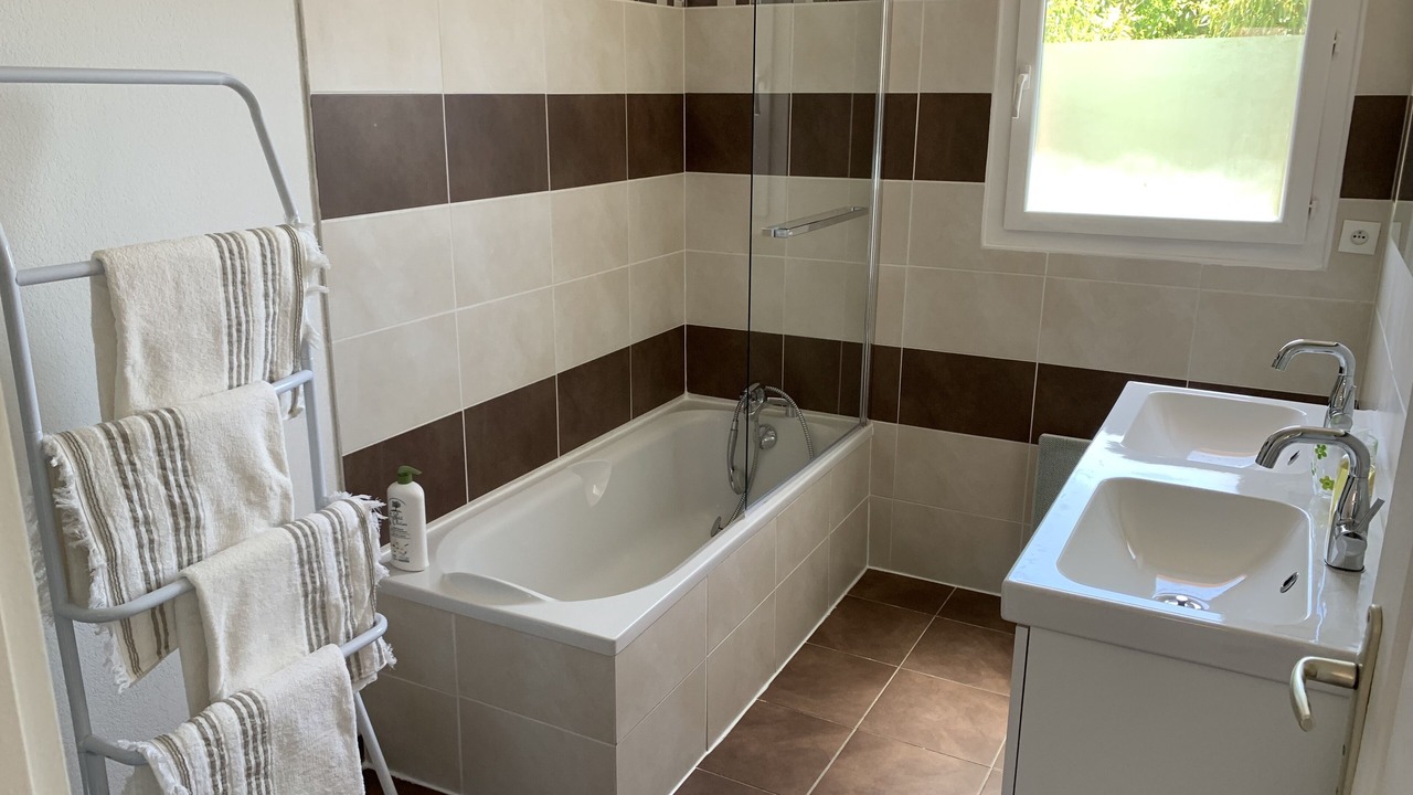 Photo of Bathroom in Frontignan