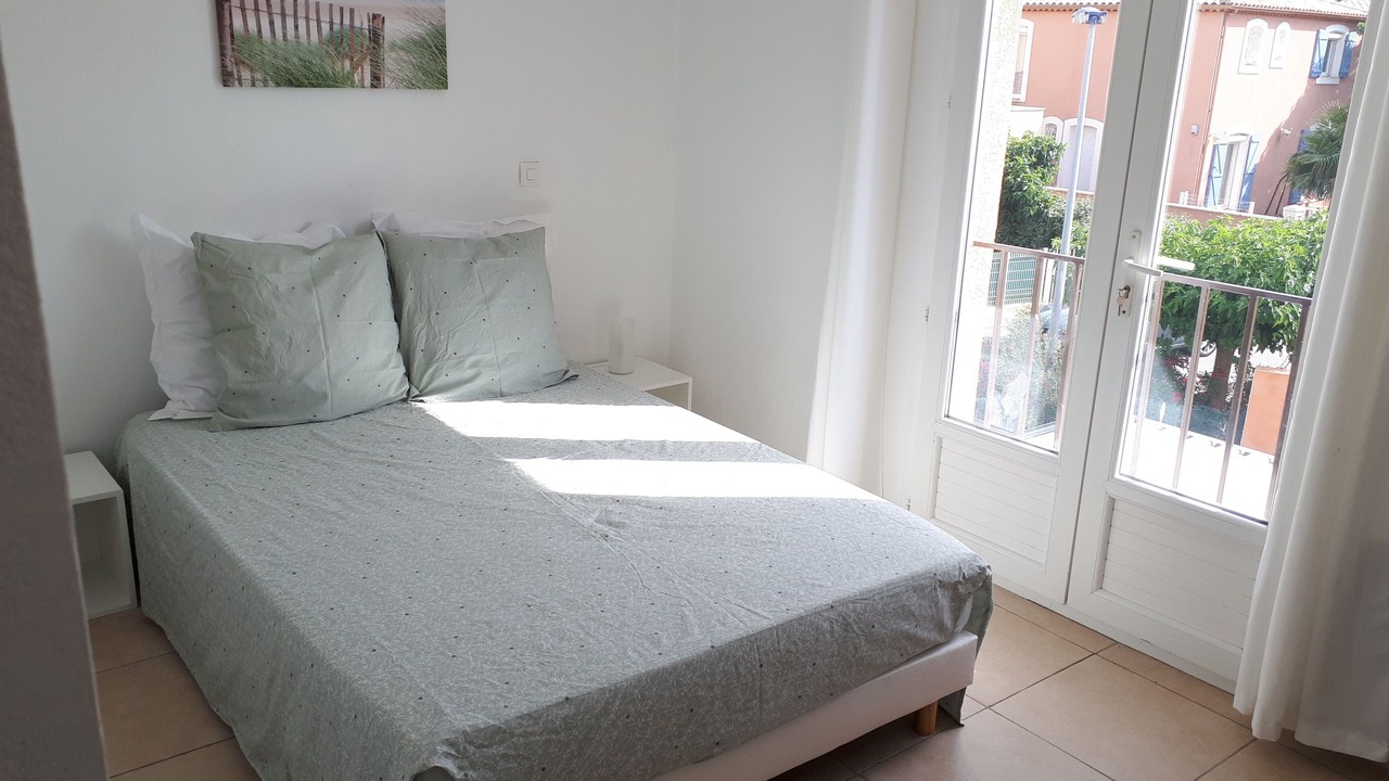 Photo of Bedroom in Frontignan