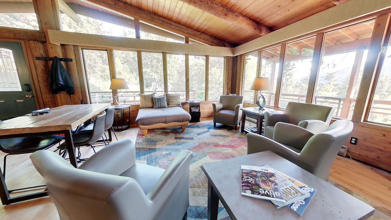 Photo of Livingroom in New Denver