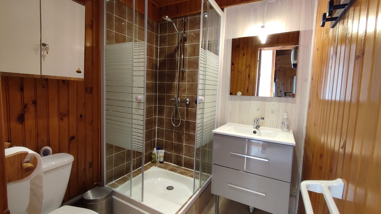Photo of Bathroom in Ver-sur-Mer