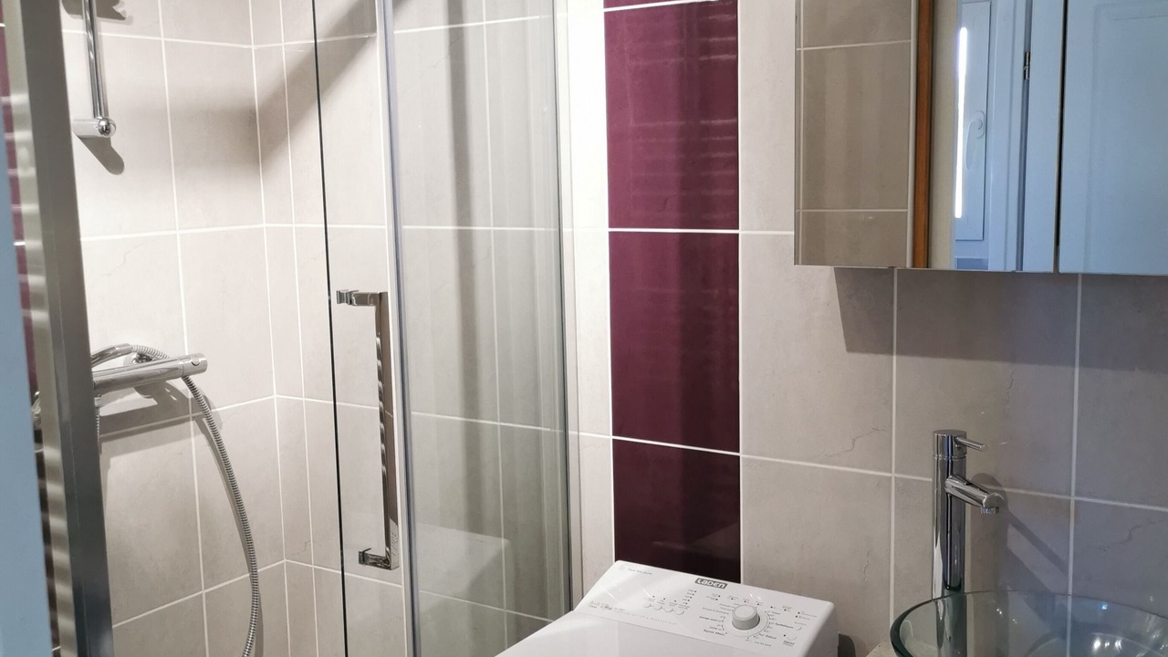 Photo of Bathroom in Saint-Georges-sur-Cher