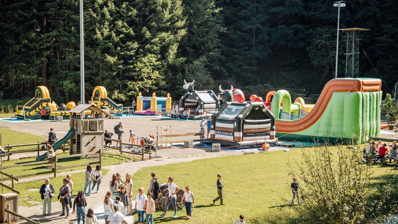 Photo of Others in Moleson